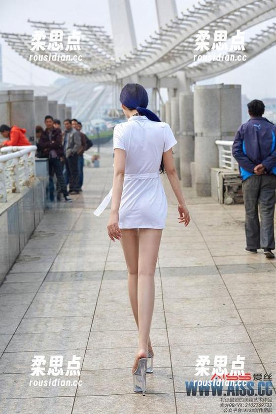 AISS爱丝(钻石版) - 虽说是写真集，亚美依的妹妹们总能让我眼前一亮，更新可真有意思。-柔思点