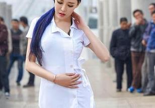 爱丝的套图：你以为只是美图？我可是有双丝的加成！