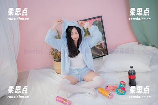 Bambi(밤비)的白衬衫，高清下的细节暗示深似海-柔思点