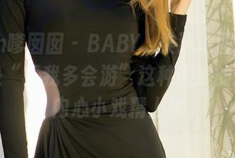 Feilin嗲囡囡 - BABY_柒泳池图包，大概就是“看我多会游”这种微妙的表达吧，内心小戏精上线。