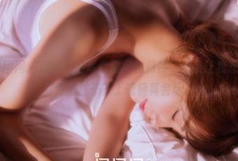 GIRLT果团网 - 这组高清写真集里的棉袜，竟然让我想起了家里那对旧袜子？丁晓楠真会玩。