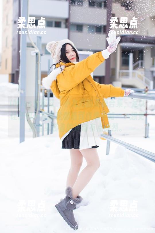 IMiss爱蜜社 - 小九月的美脚合集，足以让任何一双旧鞋都感到自愧不如——想更新全身装备的冲动有点强烈。-柔思点
