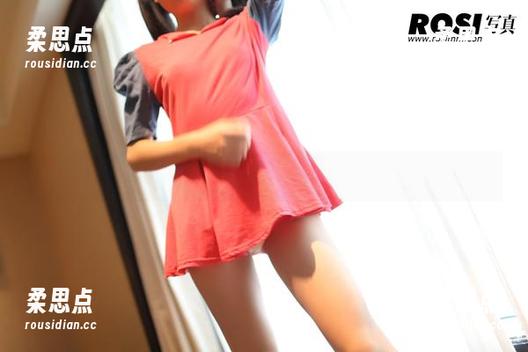 ROSI白裙——就这样静静待着，免费的作品反而让人心痒痒-柔思点