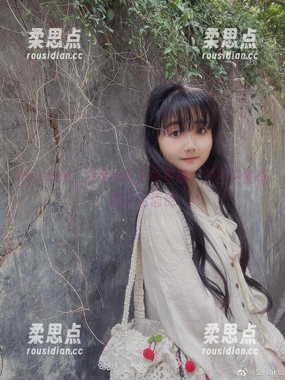Sayako＿今年4岁为你呈现，原图中的胡桃轻松俏皮-柔思点