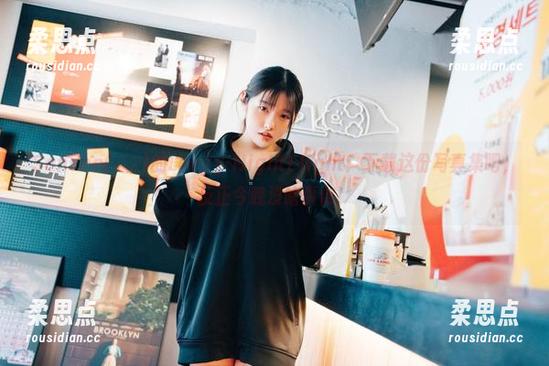 Sonson(손손)的Loozy-NightFlight：下载这份写真集吧，反正今晚没啥事做！-柔思点