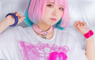 高清运动鉴赏——Tomiko(とみこ)的合集，这个姿势我觉得我学不来，不得不佩服。
