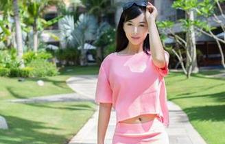 TuiGirl - 擦亮你的眼睛！李丽莎长腿写真全集，保证腿长得不止二三米！