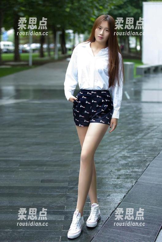 TuiGirl推女郎 - 网络红人李七喜的网袜合辑，随便瞄一眼，就能找到不少资源！-柔思点