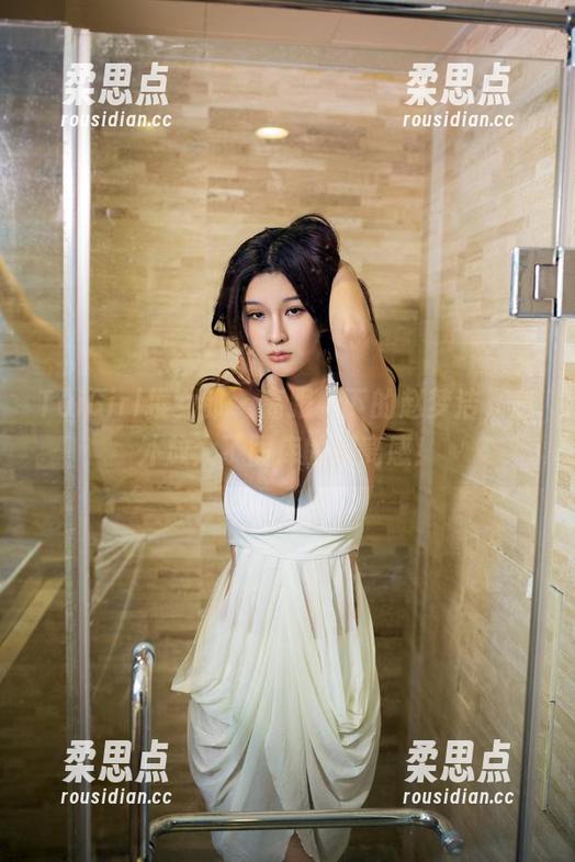 TuiGirl推女郎 - 高跟鞋下的赵梦洁，意外放大了图库的距离感！-柔思点