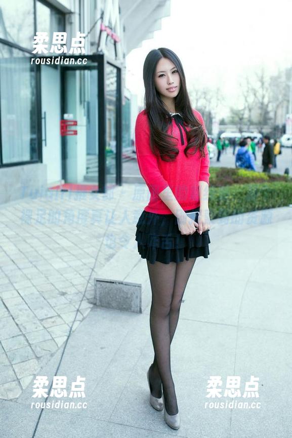 TuiGirl推女郎 - 原图里的赵纹清，那个裸足的角度真让人意外，刚搜索到的资源也令人咋舌！-柔思点
