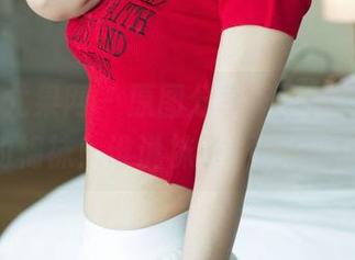 UGirls尤果网 - 原图分享，竟然是夏倪可ella的棉袜！谁说袜子不能成为话题？