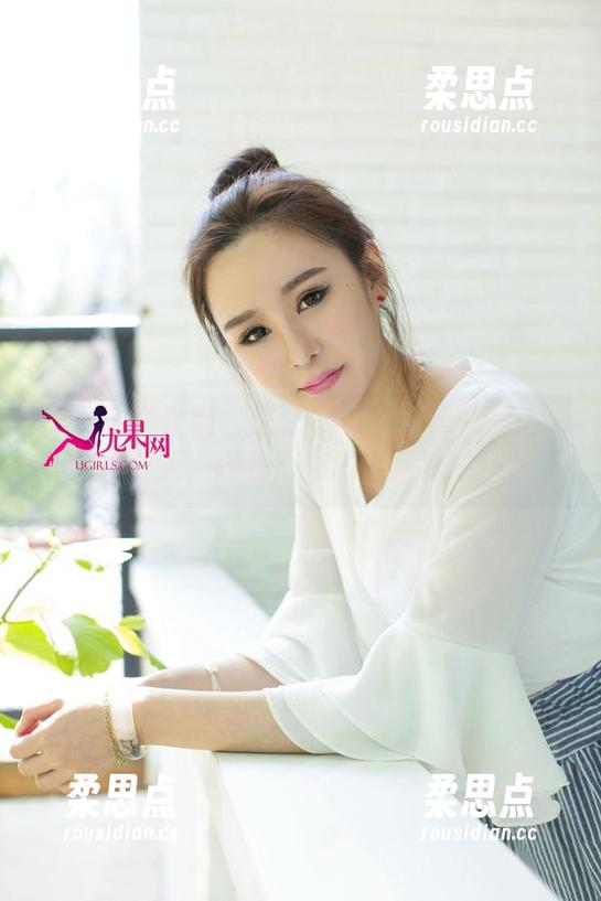 UGirls尤果网 - 李思宁私房合集——这一季夏天，连我都想跳进画里了！-柔思点