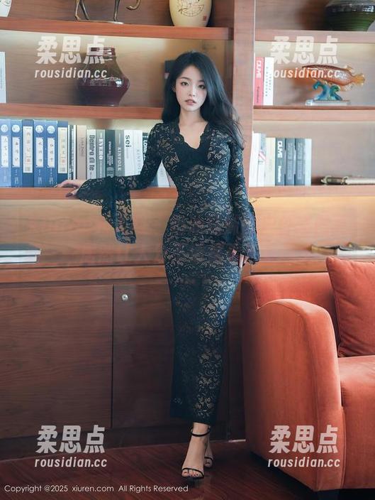 Xiuren秀人网 - 奶油妹妹的户外套图更新——居然让人分不清是看风景还是看她…-柔思点