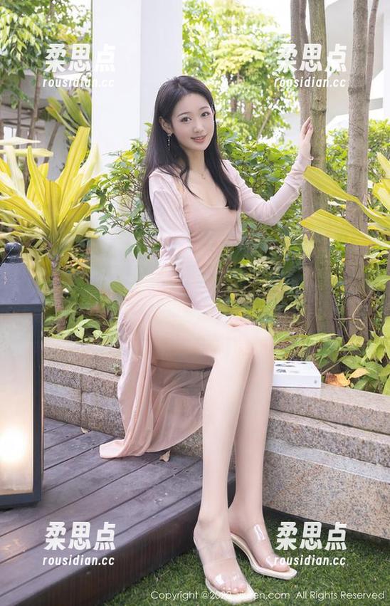 Xiuren秀人网 - 龙泽美曦:比基尼全家福,反正海边都没人认识我!-柔思点 Xiuren秀人网 - 龙泽美曦:比基尼全家福,反正海边都没人认识我!-柔思点
