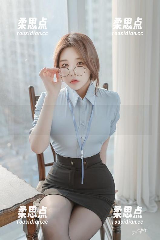 夏天来了，Zzyuri的游泳池美图来解暑！-柔思点