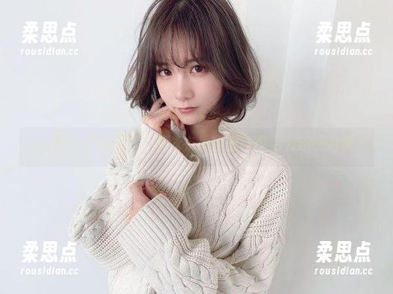 けん研:夕阳西下,游泳衣里藏着多少活力的照片呢?-柔思点 けん研:夕阳西下,游泳衣里藏着多少活力的照片呢?-柔思点