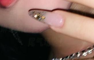 微密圈 - 别再低估双马尾的魅力，看不爱笑的赛琳最新图片，你会明白什么叫“马尾气场”！