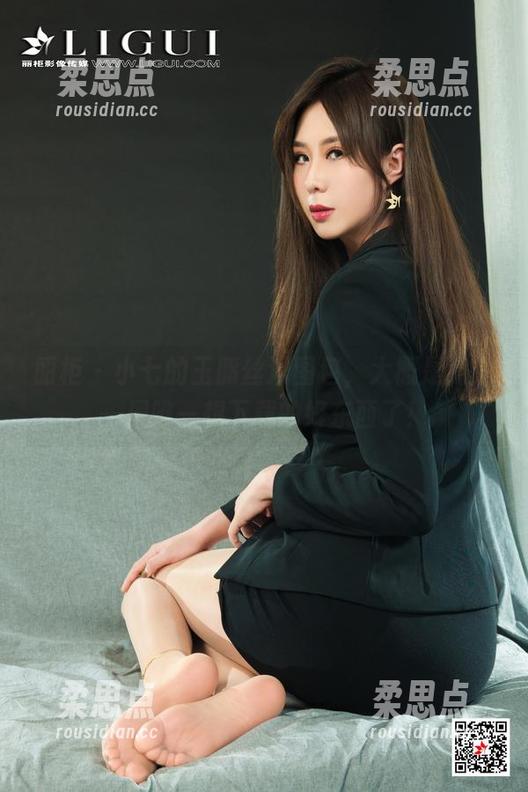 丽柜 - 小七的玉脂丝滑图包，大概是我这一周唯一想下载的好东西了！-柔思点