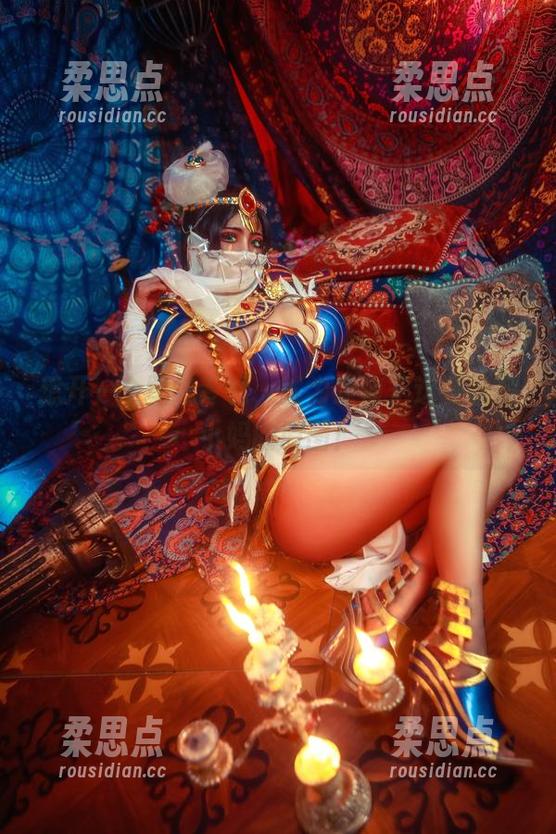 想开一个壁纸专辑，就为凉凉子这张美艳小妈的原图！-柔思点