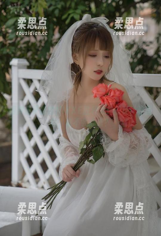 翻牌凛子酱的NIKKE胜利女神写真：这图包，谁不会心虚？-柔思点