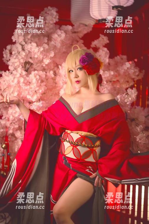 千寻大人推出的Asuna福利图包，怎么看都有种‘这是什么仙女’的即视感？-柔思点