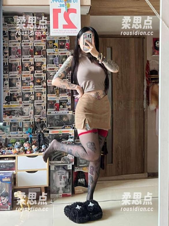 微密圈 - 想拿卡通百科老王的水手服图集换我家的海鲜吗？-柔思点