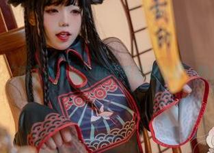 夏天来临，“咬人小小兔”的写真精选让你一秒忘却烦恼。