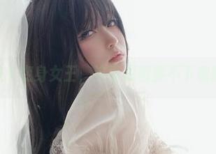女主K变身女王，这波原图要不下载吗？