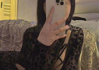 微密圈 - 宋昱欣的图包：那些不怕玫瑰刺的女人