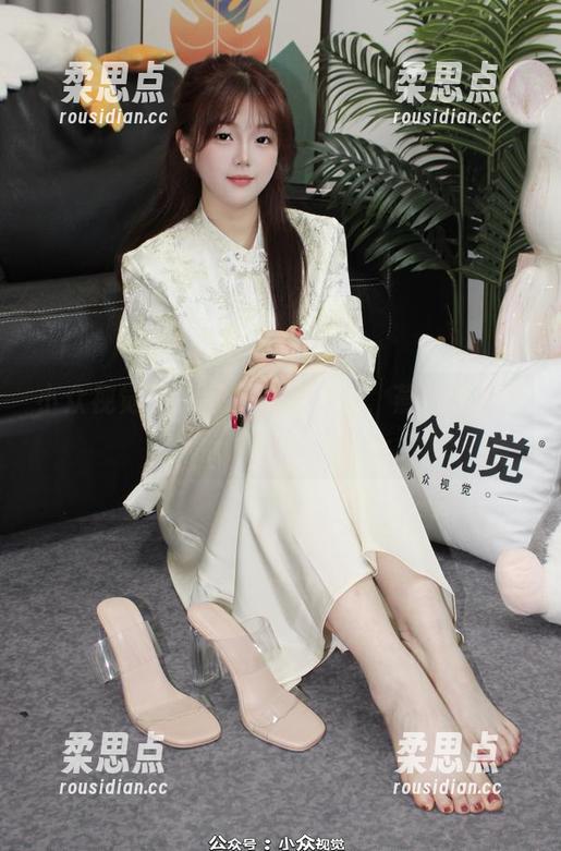 小众视觉 - 不可思议的皮衣,燕子的美图让人哑口无言-柔思点 小众视觉 - 不可思议的皮衣,燕子的美图让人哑口无言-柔思点