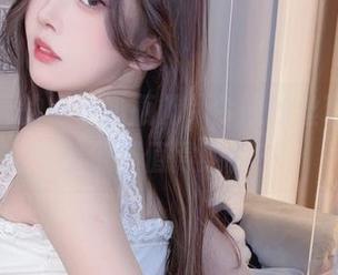 等了一天的小小奶瓶儿，今晚的丝带女友套图值不值得期待？