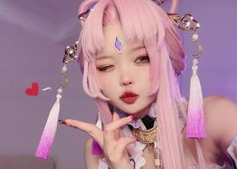 听说小瑶幺幺的自拍版符玄写真集很高能，不下载得亏啊！