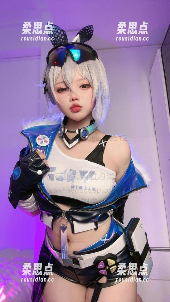 小瑶幺幺的写真集，弄得我都快忘记自己要去哪儿了，原神春意浓啊！-柔思点