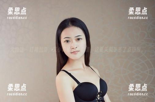 尤物馆 - 红裙加身，艾小青的私拍合集，这夏天似乎多了点热度。-柔思点