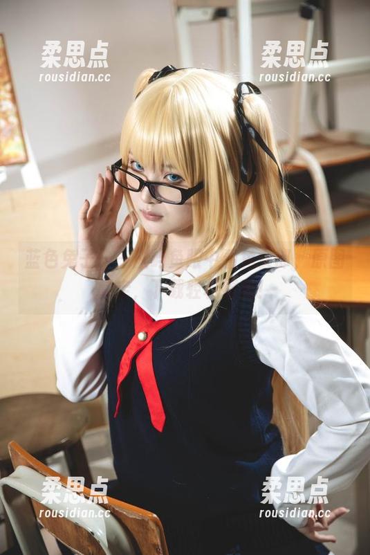 蓝色兔子——从屿鱼眼中看兔女郎，原图拿走，下载轻松搞定！-柔思点