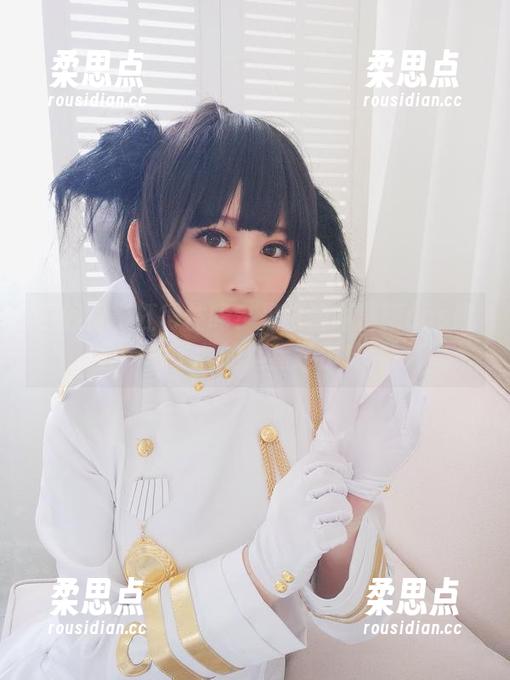 学姐背影扛得住吗？是依酱吖最新cos像极了我的追星经历！-柔思点