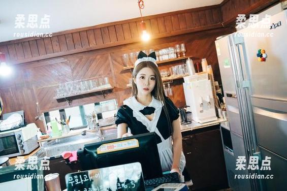 普美Bomi(보미)和Bomi联手，[LOOZY]下载看得想去健身房了！-柔思点
