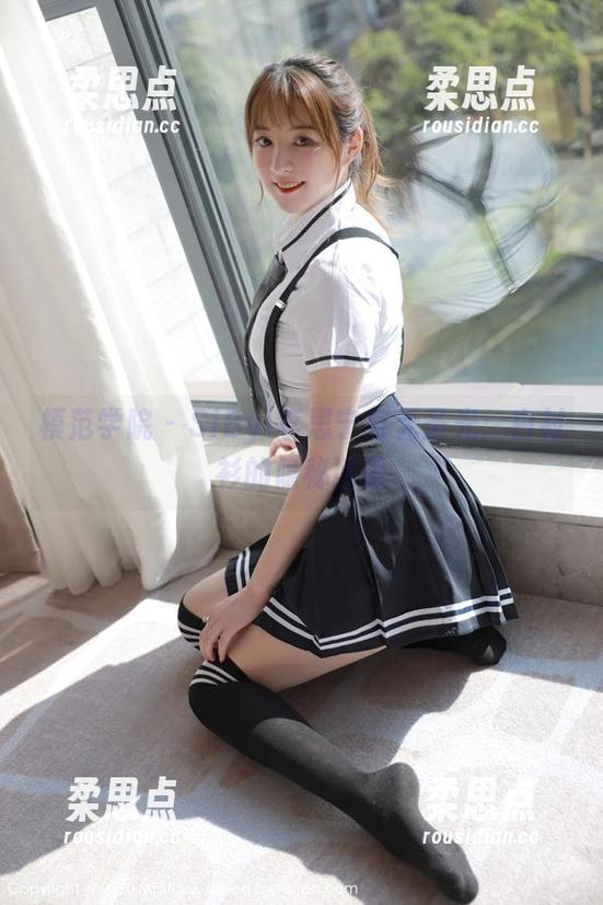 模范学院 - SiByl李思宁与无圣光:白衬衫的隐秘话语-柔思点 模范学院 - SiByl李思宁与无圣光:白衬衫的隐秘话语-柔思点