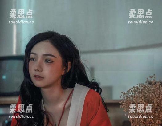 不只是写真：洛丽塔大哥的女仆套图奇遇记-柔思点