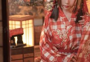 爆机少女喵小吉的足球趣味在线展，根本没人在计分板上。