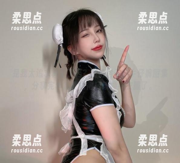 是我太追求真实了吗？狐洛洛子的牛仔裤图集，分享完毕后我觉得应该换身衣服了。-柔思点