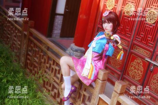 想看东京食尸鬼的作品集？白易子教主隐秘下载通道等你来！-柔思点