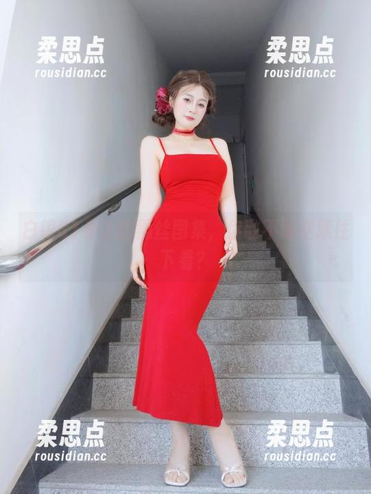 白银81身上的黑丝图集，你敢不敢继续往下看？-柔思点