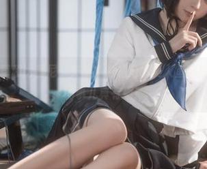 彻底搞混水草和比基尼，矢量鱼的私拍小美人鱼赛莲套图，海底的事儿真有趣！