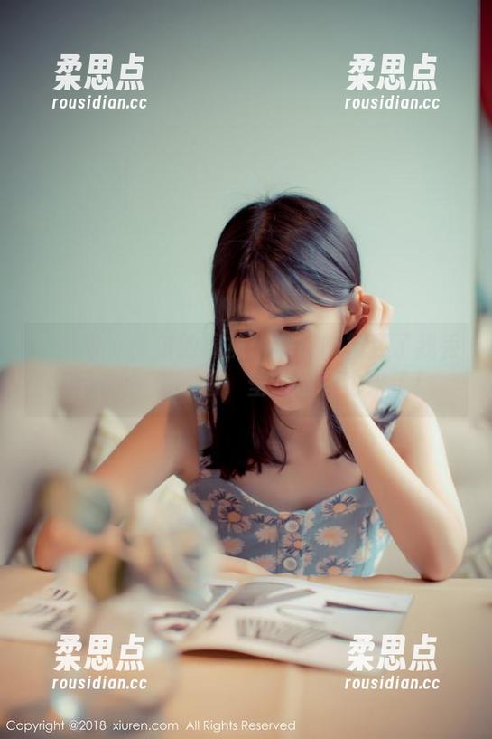 秀人网 - 允尔的棉袜：搬家时找到了我丢失的最神奇原图，壁纸福利也来了！-柔思点