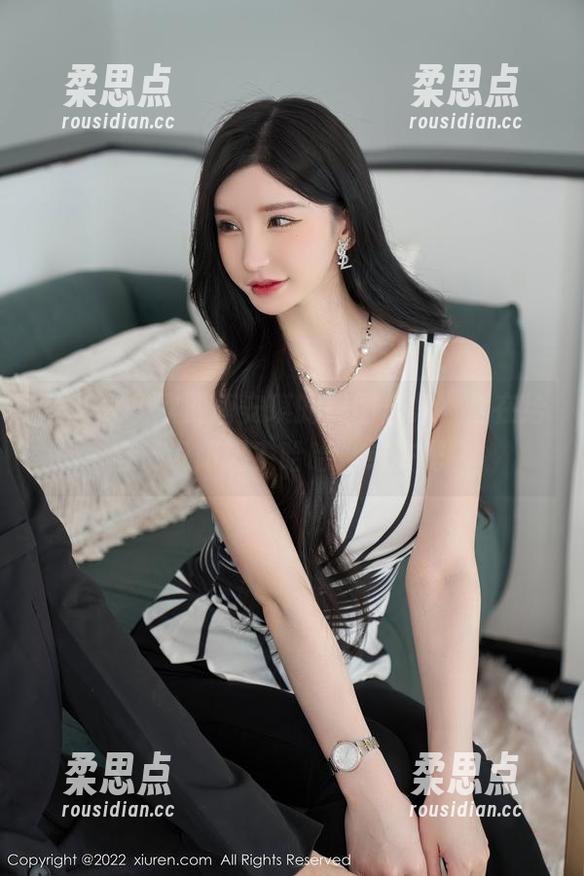 秀人网 - 欣赏唐安琪的美图合集，是在给自己设限吗？哈哈，或许吧。-柔思点