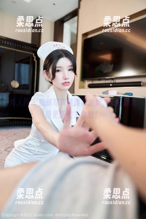 秀人网 - 奶酥写真集新鲜出炉，双马尾也是更新的主角哟！-柔思点