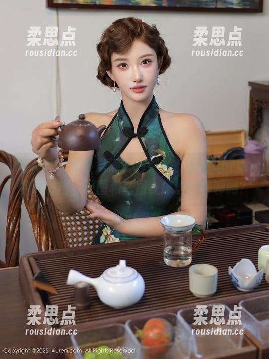 秀人网 - 静静流淌的白衬衫，安然anran的好搭档，原图和套图，您也想聊聊吗？-柔思点