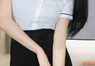 秀人网 - 嘿！最新！易阳Silvia的浴室“宝藏”资源，快来冲澡吧！