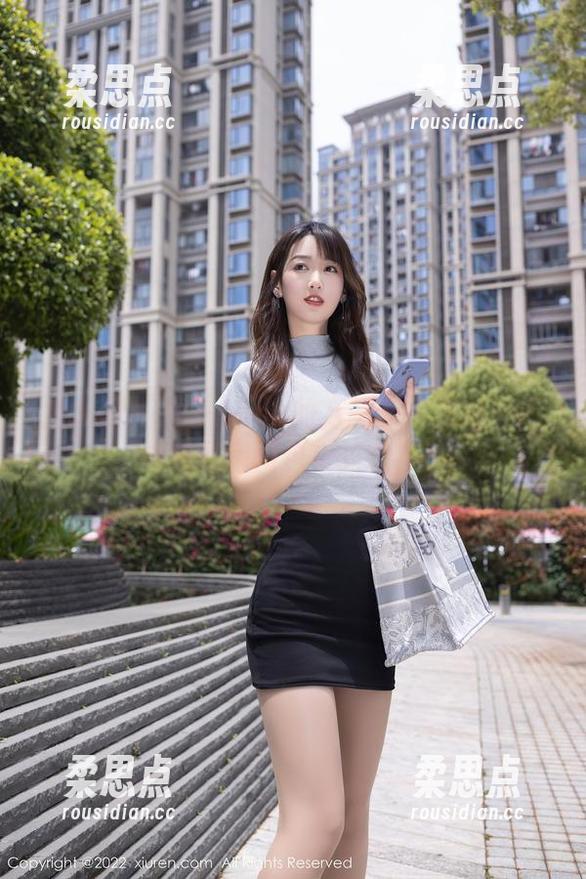 秀人网 - 木子nana的万圣节：鬼魅？不如我私房图包来的软乎！-柔思点